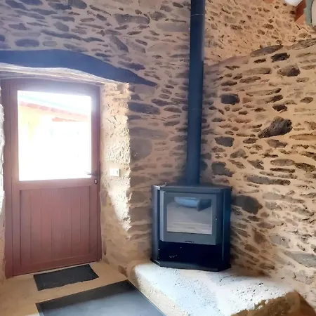 Cosy With Mountain View In Mourisca - 65 Sqm